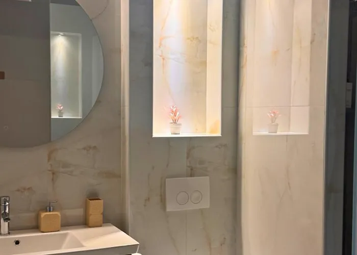 Argonaut Apartment *